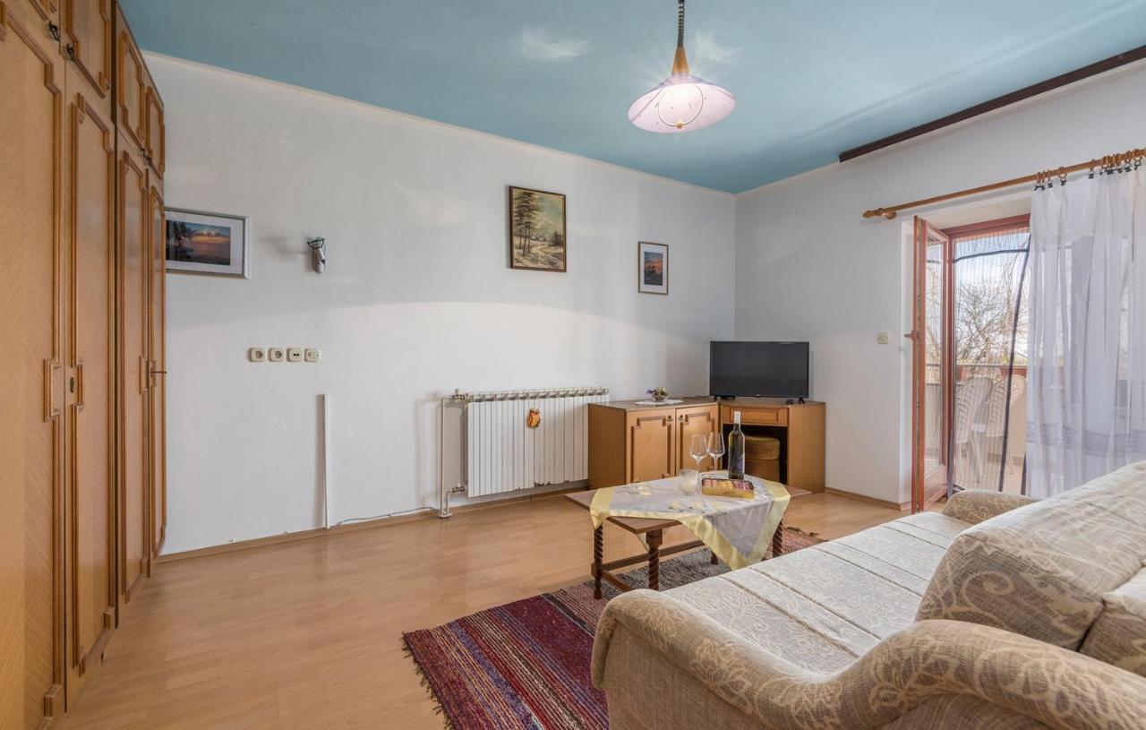 Apartments Ulika Červar-Porat Extérieur photo